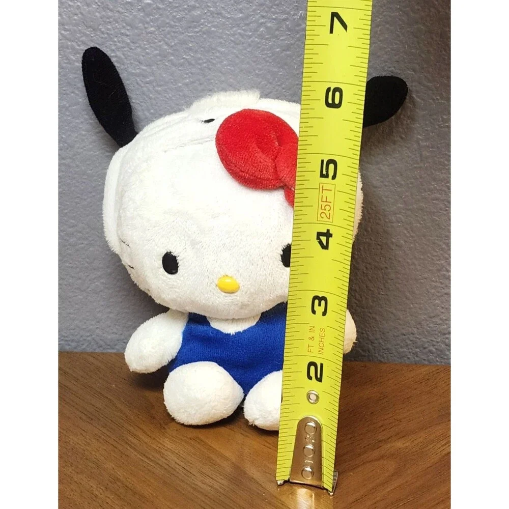 Jakks Pacific Sanrio Hello Kitty Plush in Blue Outfit 2010‎
